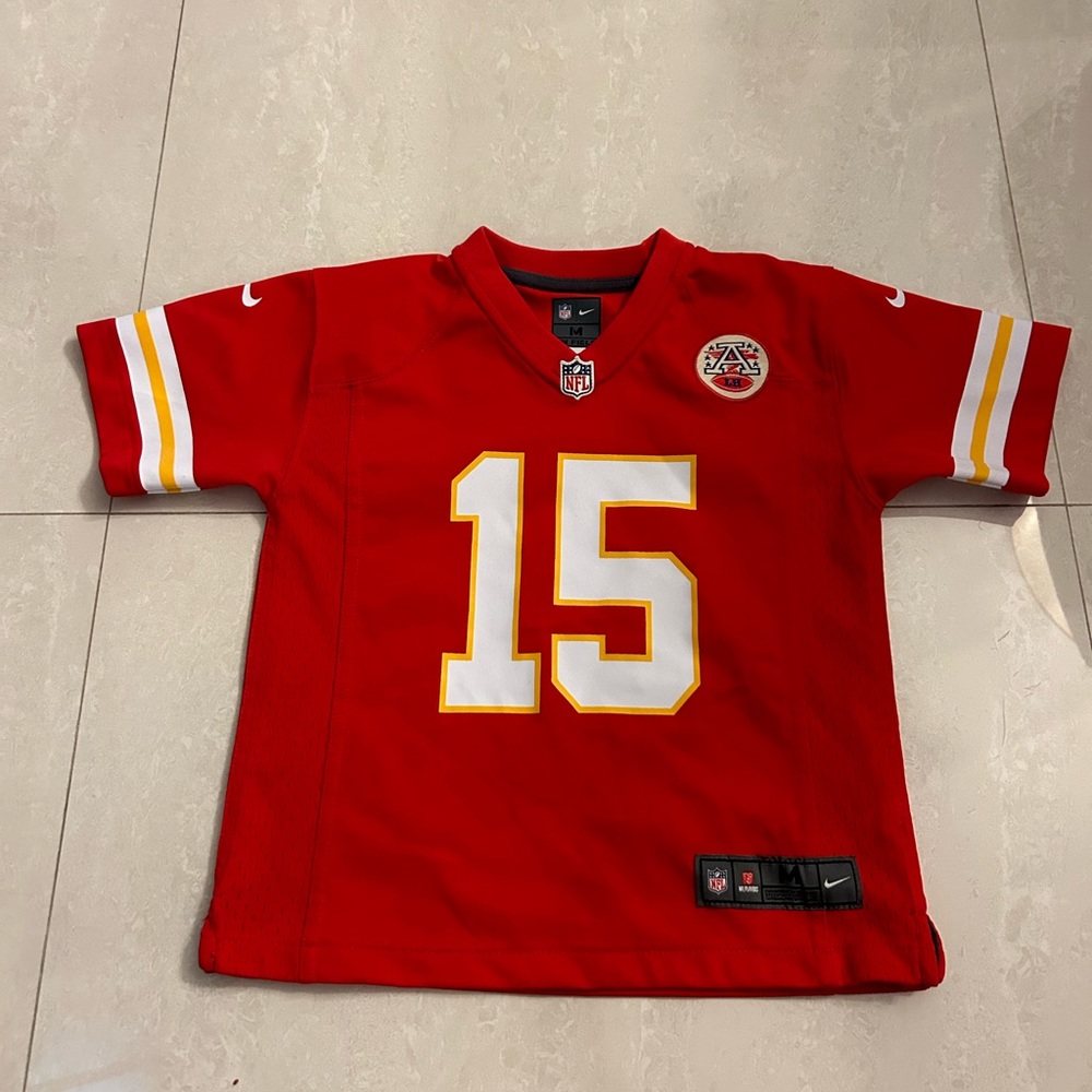 Mahomes boys jersey